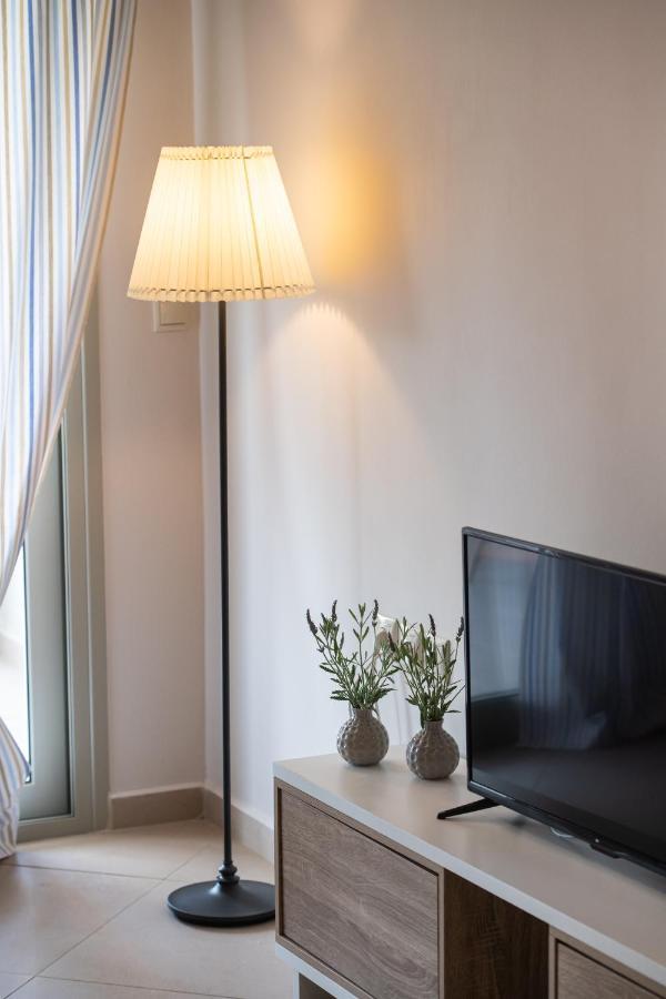 La Strada Apartment Lefkada City Bagian luar foto