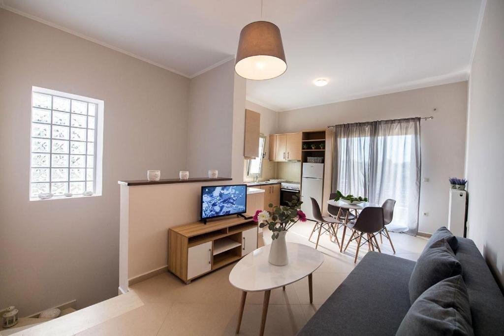 La Strada Apartment Lefkada City Bagian luar foto